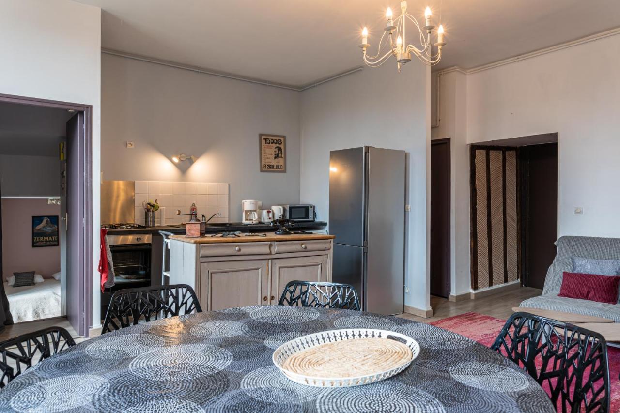 Château Turgot Gîtes Bons-Tassily Extérieur photo