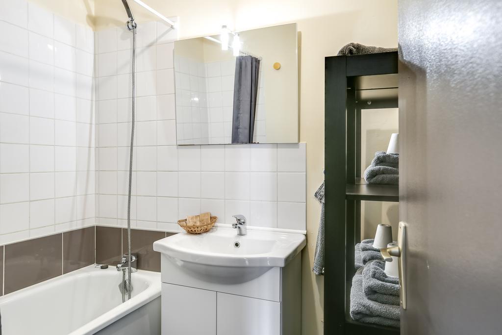 Château Turgot Gîtes Bons-Tassily Extérieur photo